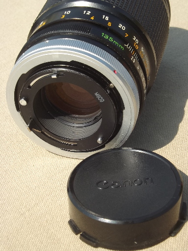 Canon FD 135mm 1:2.5 telephoto lens, vintage Canon camera lens F1, A1, AE-1
