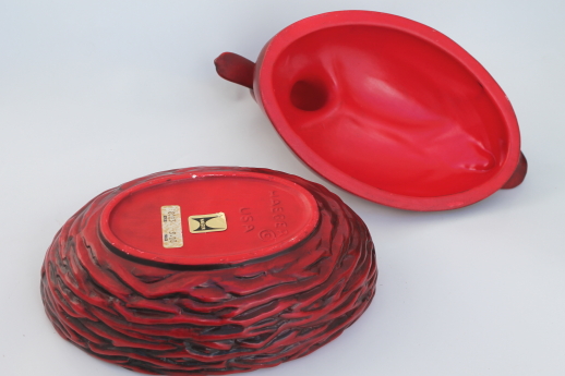Cinnabar chinese red Haeger pottery duck on nest covered dish, vintage HaegerCinnabar chinese red Haeger pottery duck on nest covered dish, vintage Haeger