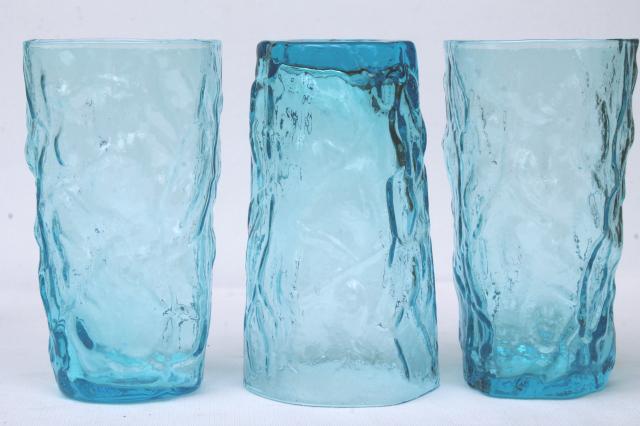 Mid Century Modern Glassware, Blue Crinkle Glass Tumbler, El Rancho  Cerulean