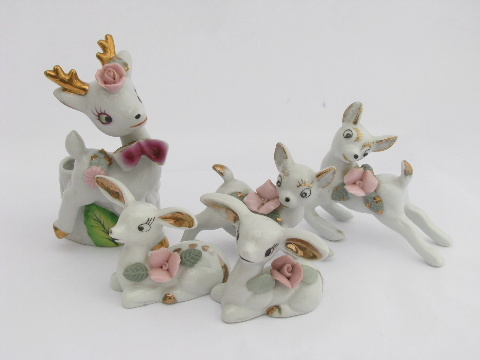 Cute baby deer family trimmed w/ china flowers, vintage Made in Japan