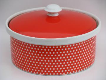 Fitz and Floyd Dotted Swiss covered casserole dish, oven to table china