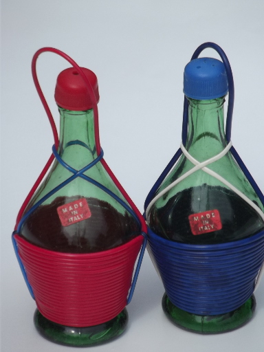 Green glass Italian wine bottles shakers, oil and vinegar, 60s vintage Italy