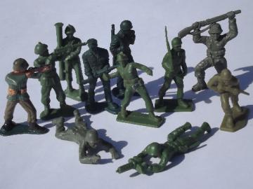 Green plastic army men toy soliders lot, vintage made in USA & Hong Kong