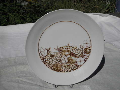 Hippie vintage danish modern Bramble wildflowers serving plate, Anita Wagenvoud