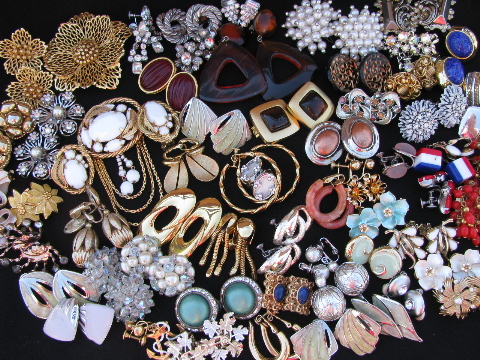 Huge costume jewelry lot vintage clip-on & screw back earrings, 68 pair