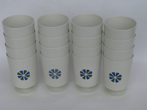 Huge set mod 60s atomic flower footed glasses, plastic party barware