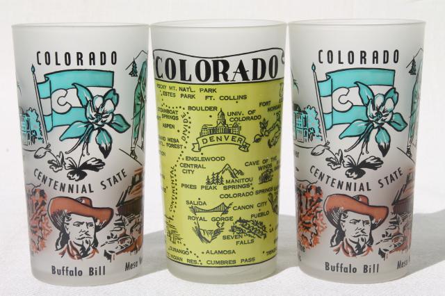 kitschy vintage souvenir drinking glasses, Colorado map collectible glass tumblers