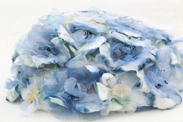 late 50s early 60s vintage pillbox hat, allover silk flowers in pale blue