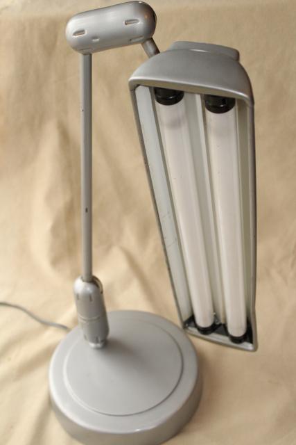 lightolier vintage Swivelier drafting table work light, industrial metal floating arm lamp