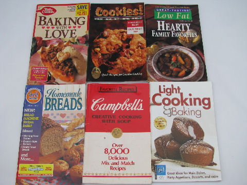 Lot 32 store counter cookbooks Pillsbury bake-off, Betty Crocker