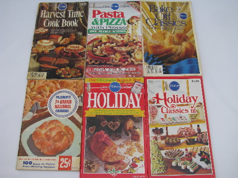 Lot 32 store counter cookbooks Pillsbury bake-off, Betty Crocker