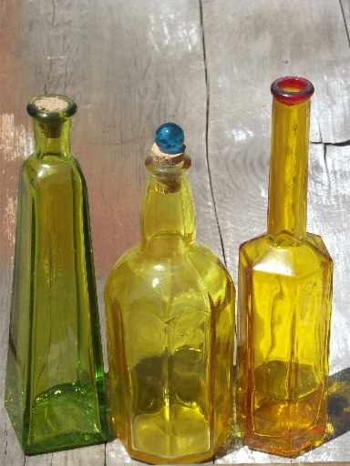 Lot 70s and 80s retro glass oil jars and miniature bottles, flashed colors