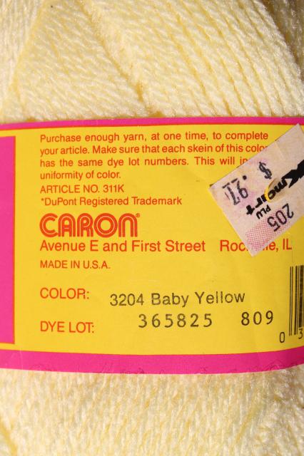 lot Caron sport weight Wintuk acrylic yarn, creamy yellow, coffee, raspberry, rose