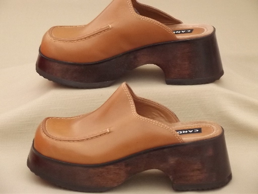 Lot almost new retro look summer shoes size US 6, platform sandals & clogs