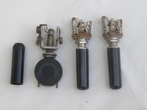 Lot Gibson vintage Western Electric bakelite amplifier audio/guitar plugs/jacks etc.