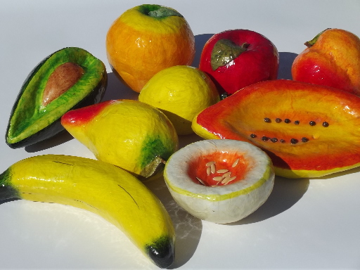 Lot Mexican paper mache fruit, vintage bright tropical fruits papier mache