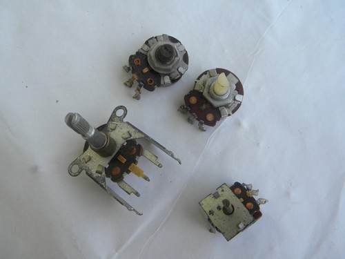 Lot of 16 vintage CTS pots/potentiometers for audio restoration