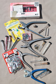 Lot of grommet setters / eyelet snap setting pliers tools w/ assorted grommets & snaps