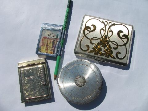 Lot of James Bond vintage, compacts/address cases for evening bag or jacket