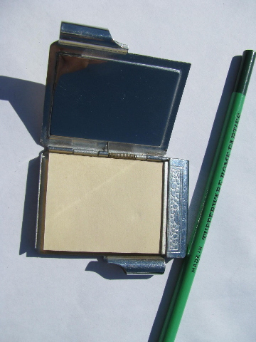 Lot of James Bond vintage, compacts/address cases for evening bag or jacket