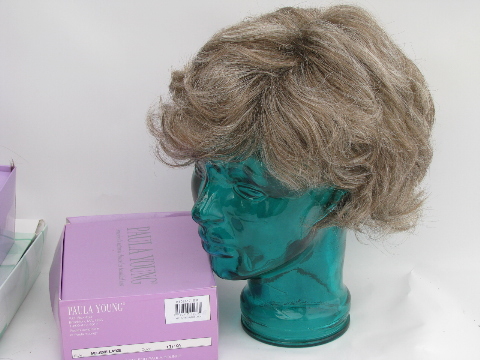 Lot Paula Young short wigs, brunette, ash blonde, grey hair, sz large