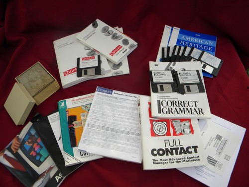 Mac Quadra 605 personal computer w/keyboard and mouse Apple system disks