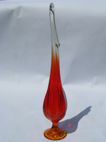 Mid-century mod 60s vintage orange amberina to clear art glass bud vase