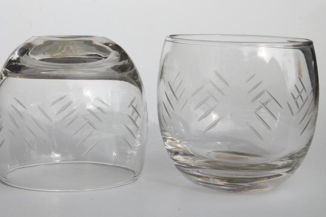 mid-century mod etched glass roly poly glasses, bar tumblers for drinks on the rocks