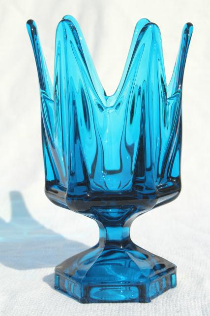 Vintage Mid Century Modern tall 10 12 Blue Bluenique L.E Smith Turquoise Colonial Aqua 8 petal handkerchief Viking Slayed Glass Vase