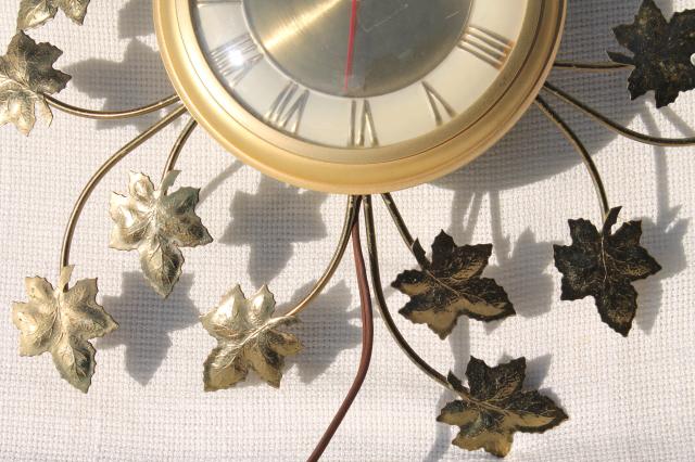 mid-century modern vintage electric wall clock, United kitchen clock w/ tole metal ivy