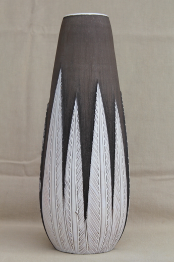 Mid-century Scandinavian modern vase Anna Lisa Thomson Paprika pottery Sweden