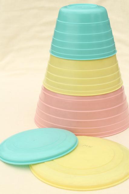mid-century vintage Stanhome plastic bowls, aqua yellow pink Tupperware style containers