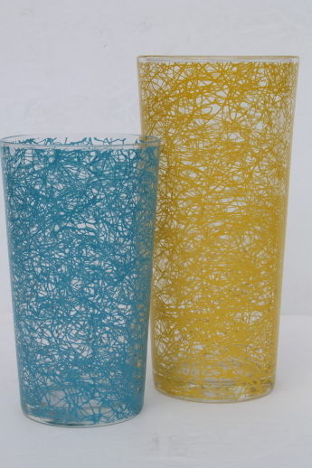 Mid-mod vintage drizzle drinking glasses, blue & yellow spaghetti string tumblers