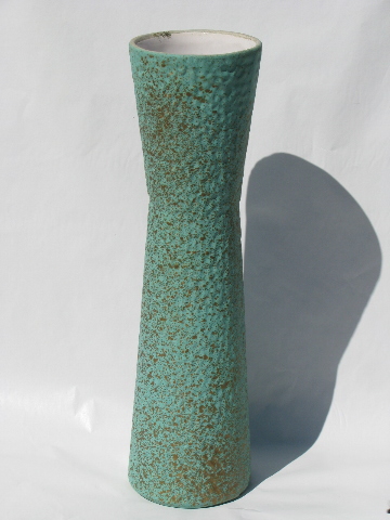 Mod 50s vintage gold spatter turquoise textured pottery hourglass vase
