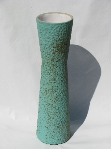Mod 50s vintage gold spatter turquoise textured pottery hourglass vase