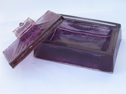 Mod 60s 70s vintage jewelry box, violet purple lucite plastic
