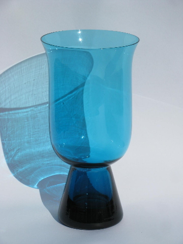 Mod 60s aqua blue art glass hurricane vase, vintage Morgantown or Blenko?