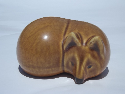 Mod 70s Lisa Larson Gustavsberg Swedish art pottery figure sleeping fox
