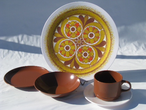 Mod mandala melamine, mint in box, mid-century modern melmac