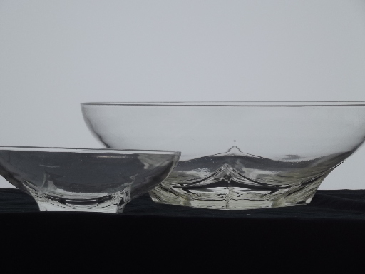 Mod vintage chip and dip bowl set, MCM square base clear glass bowls