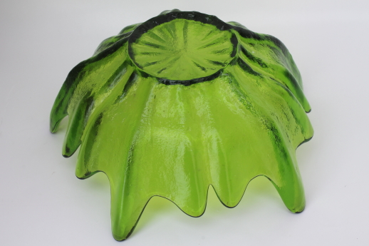 Mod vintage lime green glass lotus bowl, flower shaped bowl, Viking glass?
