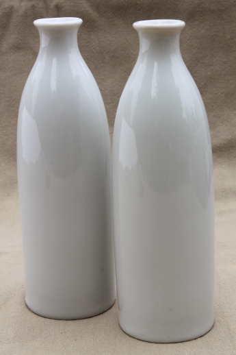 Mod vintage pure white porcelain saki bottle bud vases w/ Otagiri OMC Japan label