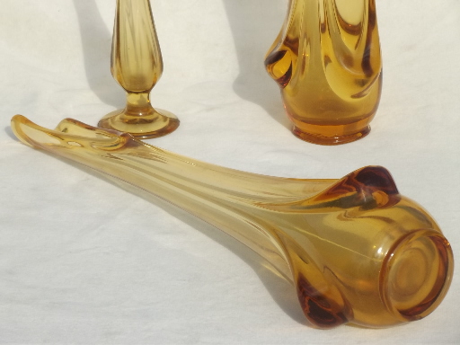 Mod vintage swung glass vases & bud vase lot, 60s vintage amber glass