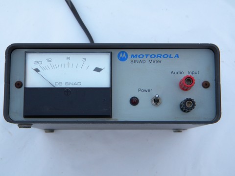 Motorola R-1013A Sinad meter AC/DC radio tuning