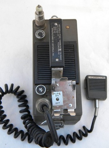 Old PT-500 lunchbox walkie-talkie radio, HT transceiver with case