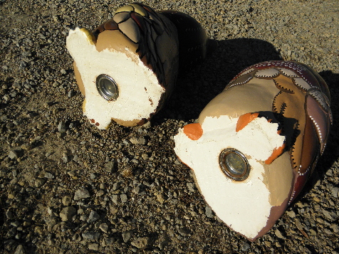 Pair of big chalkware owls, retro vintage hand-painted plaster owl coin banks