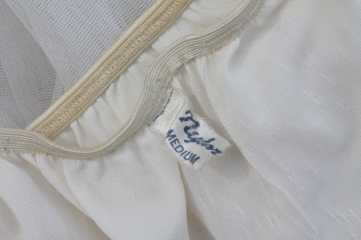 Retro 50s vintage crinoline petticoat, net ruffled nylon slip for full skirts