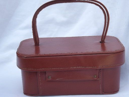 Retro 60s 70s box bag purse, vintage camera or train case handbag