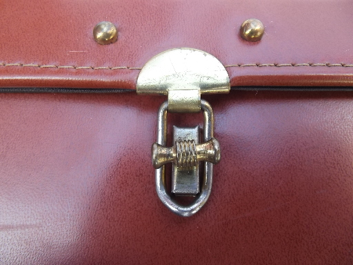 Retro 60s 70s box bag purse, vintage camera or train case handbag