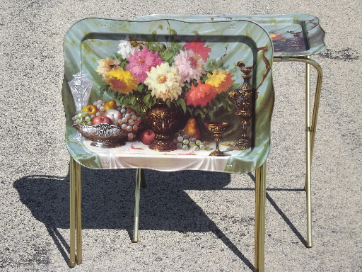 Retro 60s 70s vintage metal TV tray tables for 2, floral bouquet print
